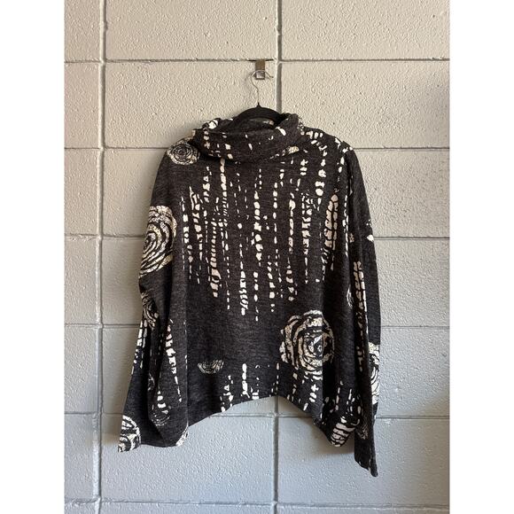 Clara Sun Woo Sweaters - Clara Sunwoo Cowl Neck Pullover Black Abstract Rose size 1X
